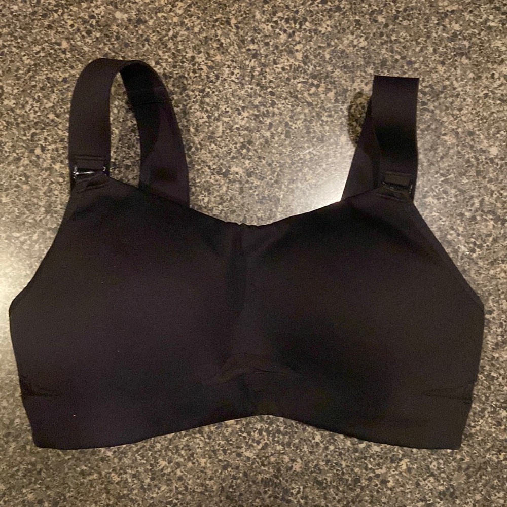 Lululemon bra 34D Adjustable straps